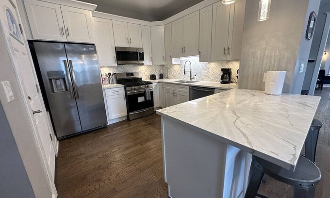 South Shore House | South Shore Retreat 5 bedrooms/entertainment