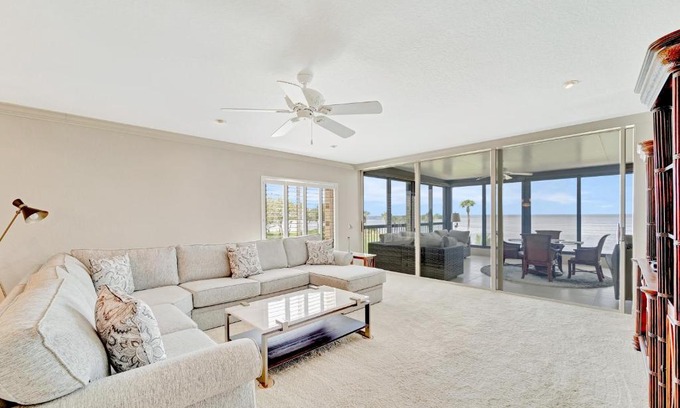Burnt Store Marina Apartment | South Shore Sunset