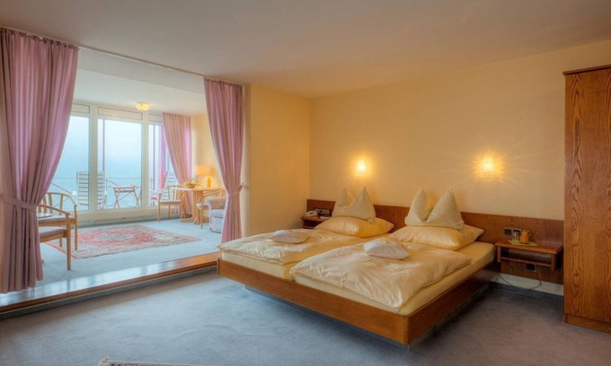 Bollendorf-Pont House | South side, junior suite, terrace, bathtub max. 1 nights - Waldhotel Sonnenberg