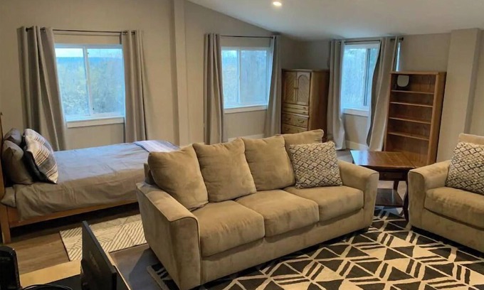 Mount Vernon Apartment | South Skagit Valley Studio