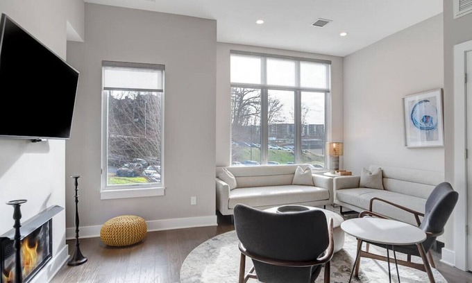 East End - Valley Street House | South Slope Skyhaus with Rooftop Terrace