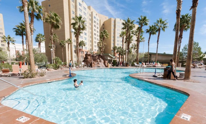 Enterprise Resort | South Vegas Strip - perfect for March Madness