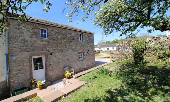 Dacre Cottage | South View Cottage Dacre - sleeps 4 guests in 2 bedrooms