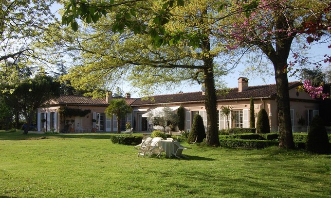 Aussillon House | SOUTH-WEST MANSION HOUSE LARGE STANDING WITH SECURED SWIMMING POOL AND PARK ARBORE