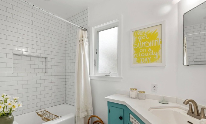 Gardena House | Southbay Beach Bungalow!