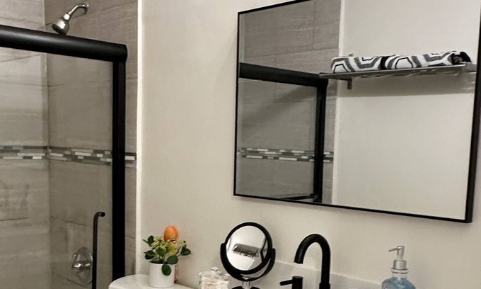 Gardena Apartment | SouthBAY Beaches/SoFi&ClippersStadium/LAX Amazing Apart