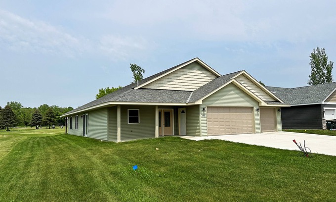 Annandale House | Southbrook Golf Course Patio Home - 6 to 12 Month Lease Option Only