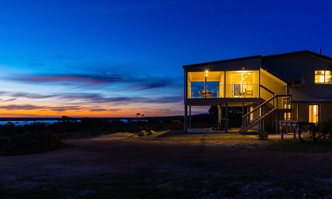Lake Wangary House | Southern Ocean Lookout