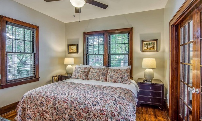 Germantown House | Southern Charm: Minutes away from downtown w/a cozy porch swing