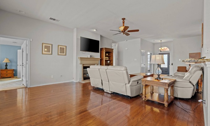 Fossil Creek House | Southern Charm Retreat 3Bed/2Bath