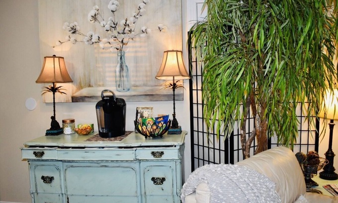 Cordova House | Southern Charm/Southern Hospitality!