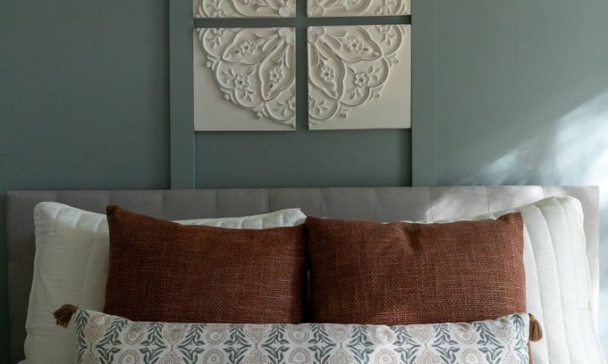 Lansing House | Southern Comfort Cottage in the City