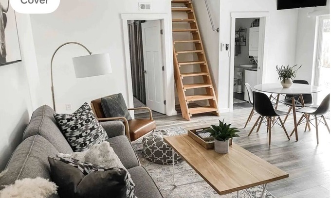 Medford Apartment | Southern Comfort -Modern Guest House with Private Hot Tub & Loft