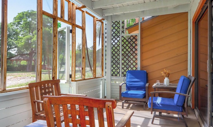 Wimberley Condo | Southern Daze I Walk to Jacob's Well & Morrow Park