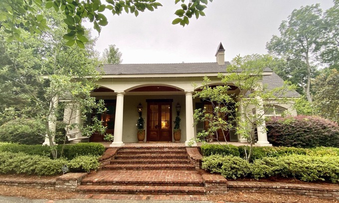 Oxford House | Southern Home Walking Distance to Downtown Oxford Square