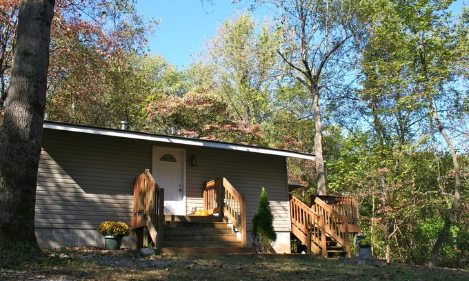 Cobden House | Southern Illinois Private Cottage