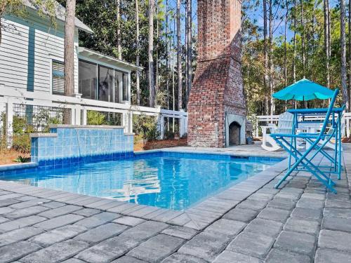 Forest District House | Southern Living Cottage
