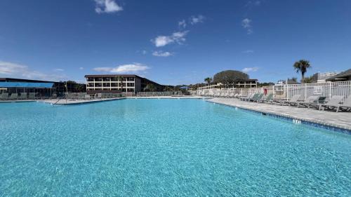 Folly Field Apartment | Southern Serenity, an HHI Beachfront Resort