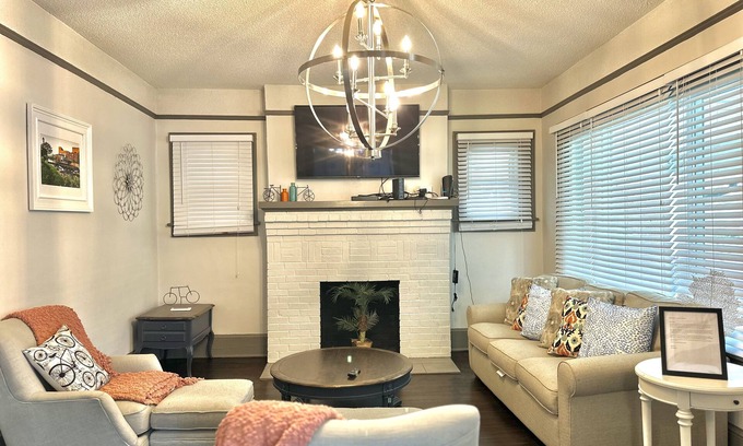 Greenville - Spartanburg House | Southern Staycation!