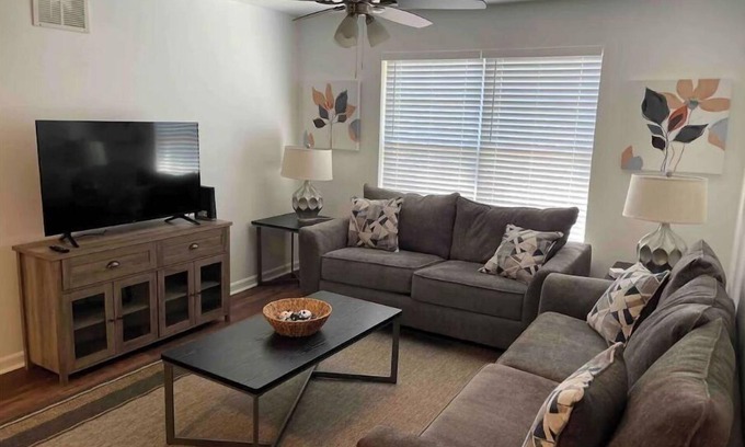Tallahassee Condo | Southside Suite Living, Spacious 2 Bedroom/2 Bath