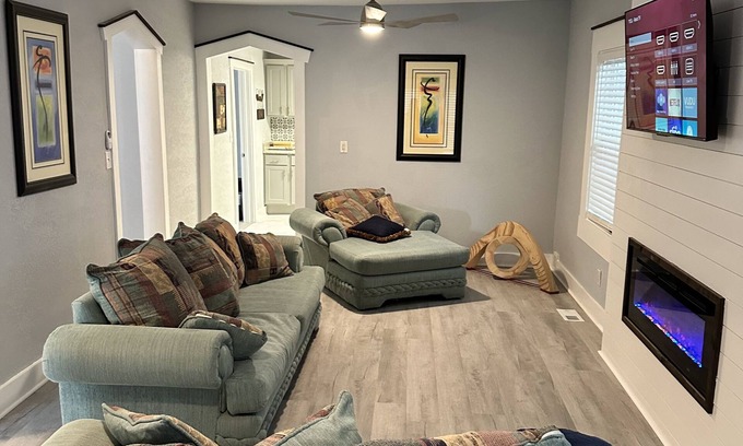 Wilmington Villa | Southside Villa “South Front District”