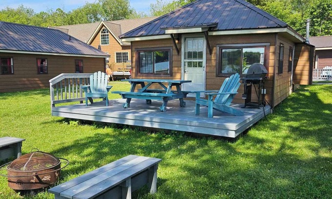Otonabee-South Monaghan Cottage | Southview Cottages on Rice Lake