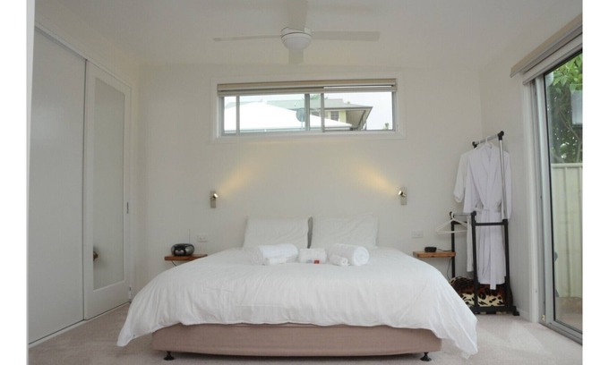 Bulli House | Southview Stop Over room