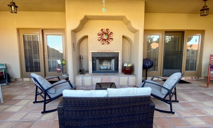 Fountain Hills Condo | Southwest Treasure 2 BD/2BTH Condo w/2 Fireplaces (7 night min stay)
