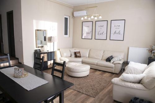 Vitan Apartment | SOZO Home