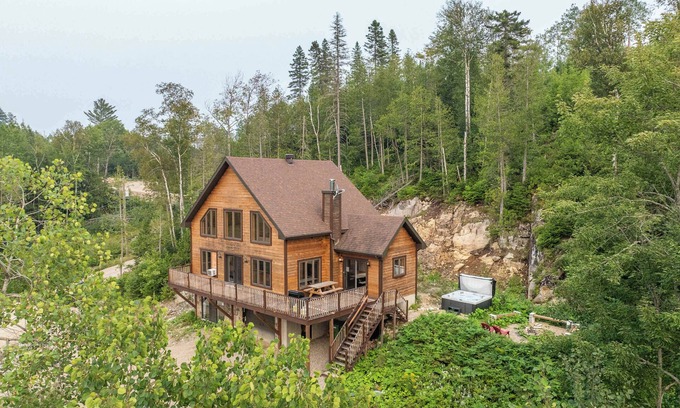 Saint Come Ski Chalet | Spa and Game room - La Descente