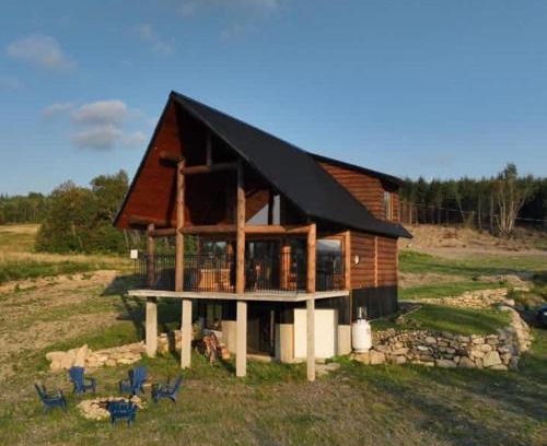 Notre-Dame-Auxiliatrice-de-Buckland Ski Chalet | Spa & Comfort - Chalet des Originaux