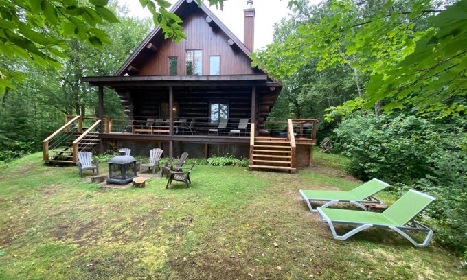 Lac-Saguay House | SPA Chalet Bois Round, Lac Ruisseau et Montagne