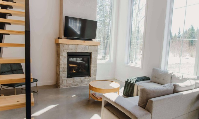 Chertsey Ski Chalet | Spa & Lake - Orphee S