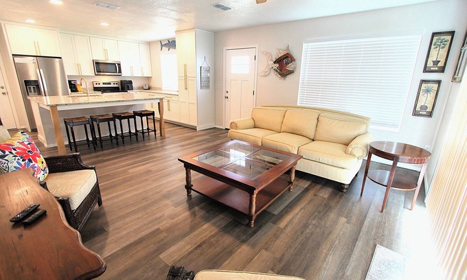 Titusville House | SPACE COAST ANGLERS RETREAT