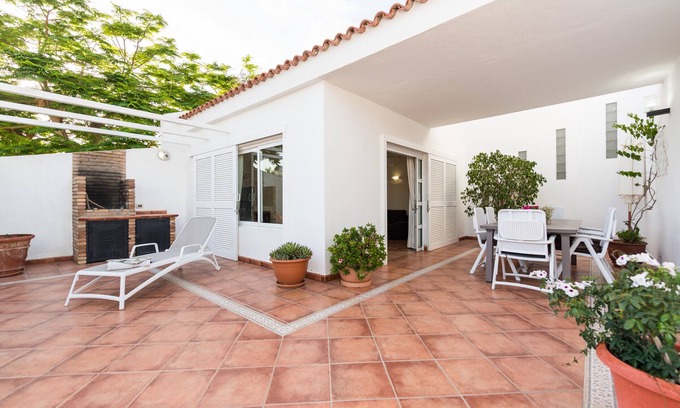 Maspalomas Ski Chalet | Spacious house in a very quiet area and close to all services