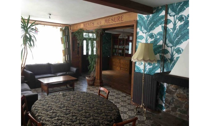 Les Ponts-de-Ce House | Spacieuse Maison Grand Groupe Famille/amis