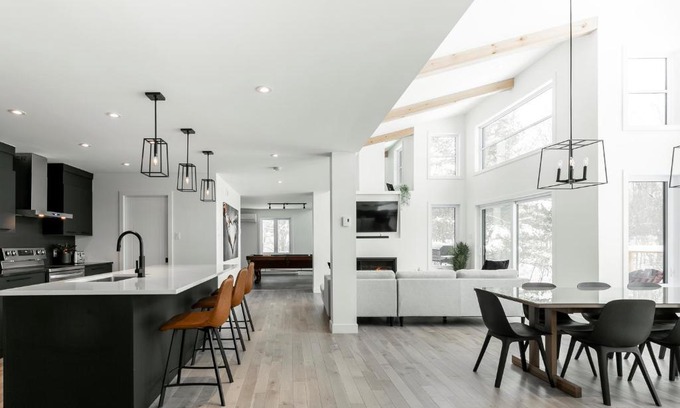 Mansonville Villa | Spacieuse propriété haut de gamme avec vue sur Jay Peak