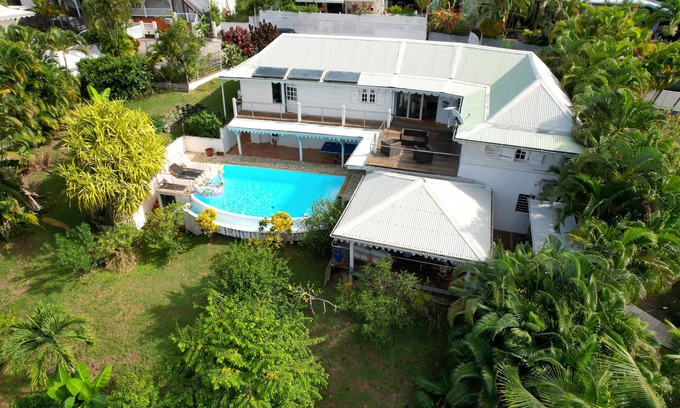 Trois-Ilets Villa | Spacieuse Villa Antillaise vue mer Caraibes/Piscine/VIP/Luxe/Tee' Punch