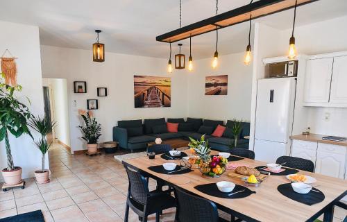 Bas-Vernet Apartment | spacieux T5, terrasse, proche centre,parking privé