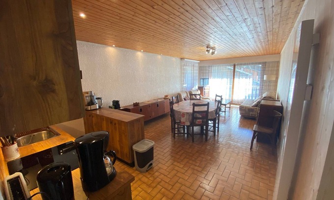 La Chapelle-d'Abondance Apartment | Spacious 3-Room Apartment Near Ski Slopes with Balcony and Parking