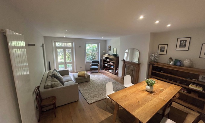 Crouch End Apartment | Spacious 1-Bed Flat with Garden near Finsbury Park