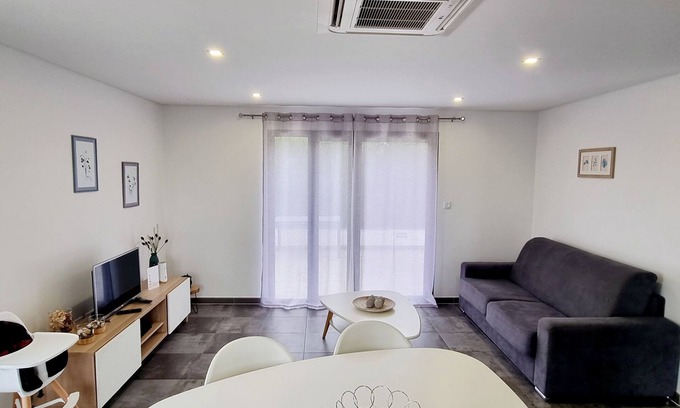 Bomfim House | Spacious 1-bedroom house with WiFi and AC in enchanting Viseu