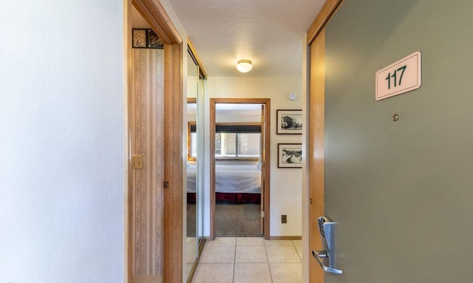 Truckee Condo | Spacious 1BR Condo w/Partial Lake View #117 at Donner Lake Village