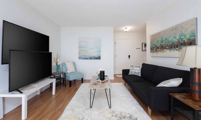 Fort McMurray Apartment | Spacious 1BR | w/ Parking & Wi-Fi | Near NLRHC