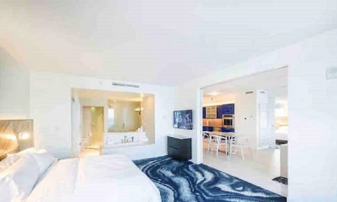 Barrier Island Condo | Spacious 2 Bdrm + Den At The W Fort Lauderdale Residences Sleeps 8