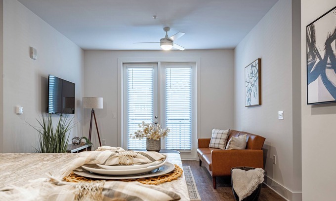 Downtown Apartment | Spacious 2-Bed, 2-Bath Oasis Retreat near Walkable Dining