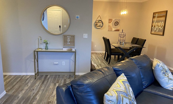 Village Seven Condo | Spacious 2 Bedroom Main Level Condo