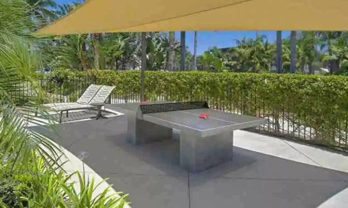 Fullerton Apartment | Spacious 2 bedroom 3 bed w pool centrally located