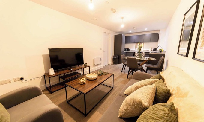 Vauxhall Apartment | Spacious 2 Bedroom Apartment in Liverpool