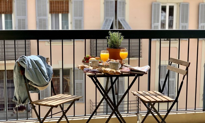 Quartier du Port Apartment | Spacious 2-Bedroom Apartment – Port of Nice, Terraces, AC, Near Beach